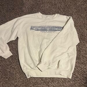 H&M White Sweatshirt Classic Crewneck Graphic